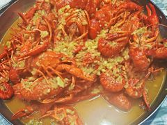 蒜蓉龙虾-指爱龙虾(金杨路总店)