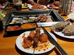 -钦瓦台时尚自助餐厅(银泰城店)