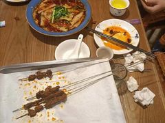 -六福烧烤酒馆(秦隆步行街店)