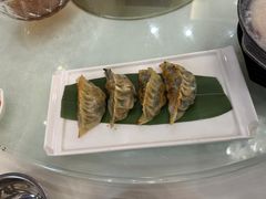 香煎韭菜饺-新灿记大酒楼