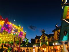 -七彩云南欢乐世界