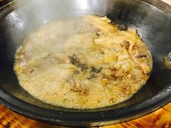 -咱屯子铁锅炖直营店(保利店)