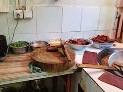 自助调料区-六爷门框百年卤煮