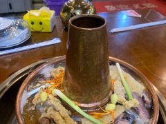-岳记兴隆·青城腊排铜火锅(融创店)