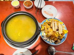 -菌之家·专业纯野生菌火锅·特色炒菌