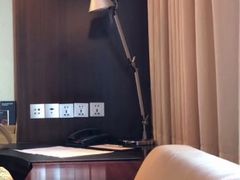 -上海龙之梦万丽酒店