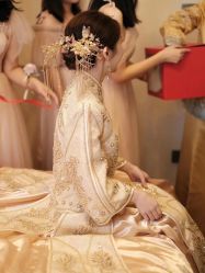 -艾朵婚纱