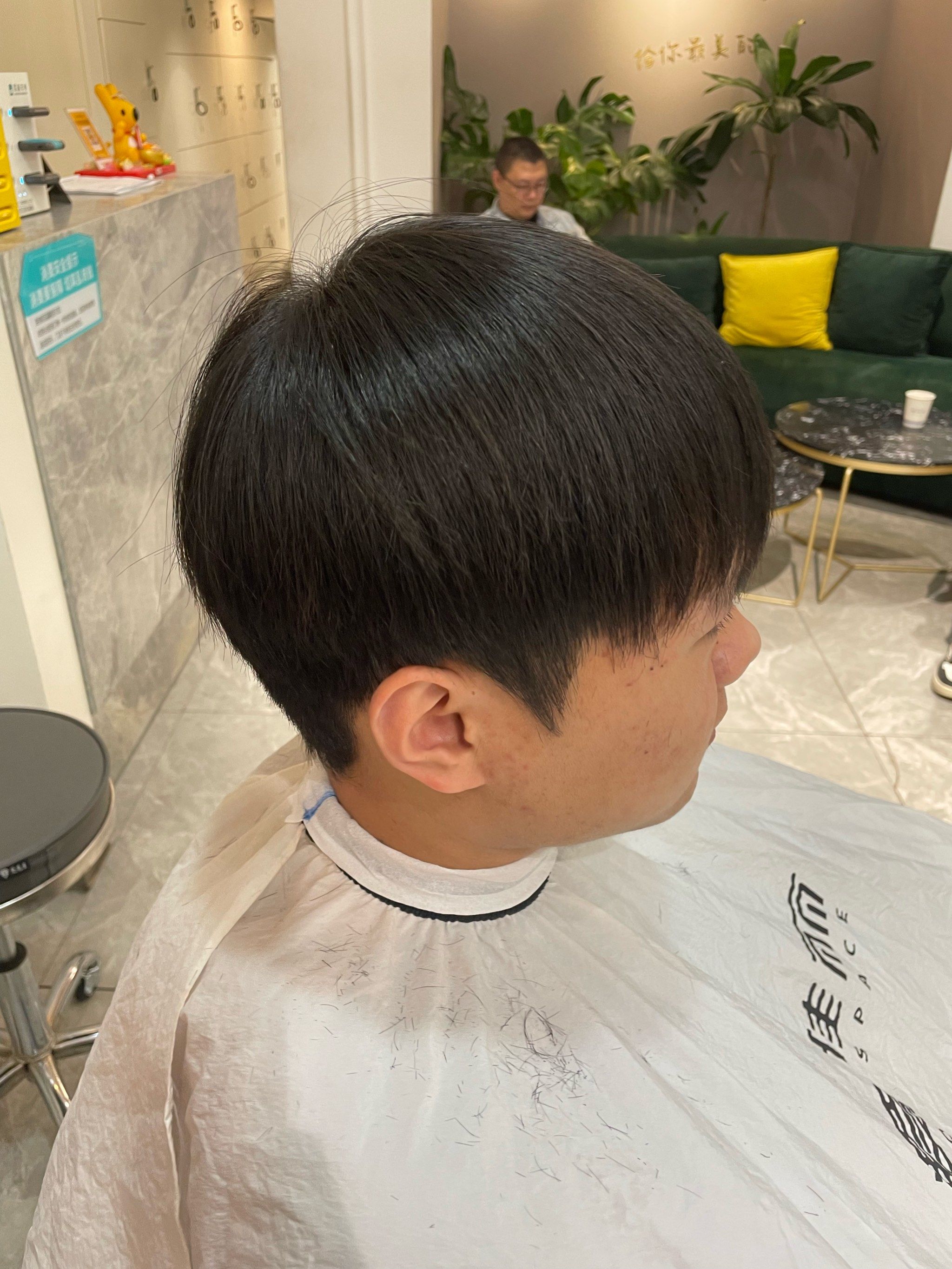 第一先判断发质头发是不是听话的柔顺发质