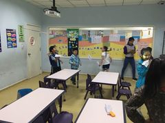 -瑞思少儿中心·少儿英语素养启蒙(勒泰直营校区)