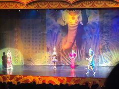 -勐巴拉娜西超级歌舞秀