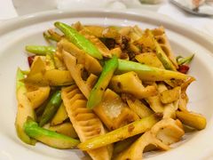 砂窝茭瓜焗芦笋-小厨娘淮扬菜(天印大道店)