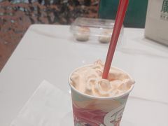 -DQ·蛋糕·冰淇淋(大宁国际商业广场店)