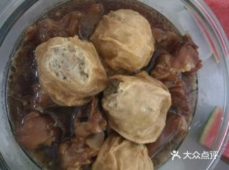 油面筋塞肉，自己塞肉当然可以多塞点哦