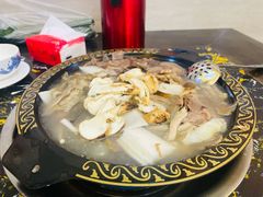 -尚品牛味汤锅火锅(康定总店)