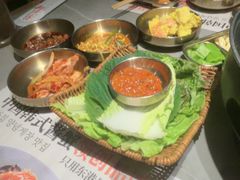 -草家酱蟹炭火烤肉店(珲春南路一店)