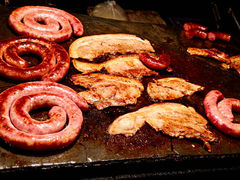 石板烤肉-原住民美食石板烤肉山猪肉