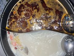 -鹿鸣山草本茶香火锅(园西路店)
