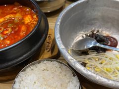 海鲜嫩豆腐汤-姜虎东白丁烤肉(苏州中心店)