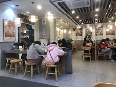 -佬钱湾仔(衣裳街店)