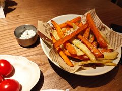 -芭莉与彩虹西餐厅(成都合生汇店)