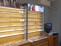 -优医视平价眼镜蔡司依视路折扣工厂店(德胜门店)
