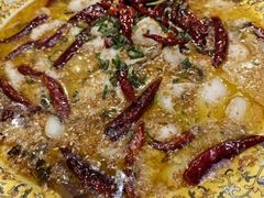 蒜香酸菜鱼-老土灶民间菜(跃进桥店)