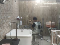-汪小喵宠物·戴维斯乐芳希施宠馨宝皮毛调理洗护店