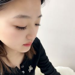 -爱美睫美甲会馆