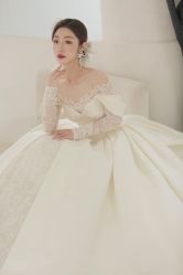 -艾米丽婚纱礼服