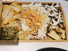 -云南野生菌石锅鱼石锅鸡(大金塔店)