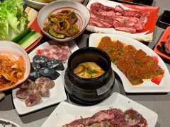 -牛里牛气· 榴莲海鲜鲜牛肉自助火锅·烤肉(华南城店)