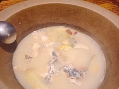 长江白鮰-咕嘟草帽鱼·牛奶一样的鲜鱼汤(包河万达广场创始店)