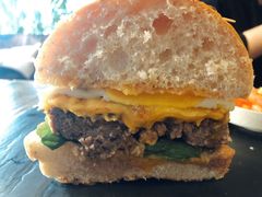 -HIGH FIVE哈福手工汉堡(桂林路店)