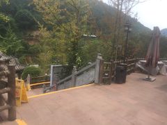 -楠柏弯休闲山庄(梨花溪店)