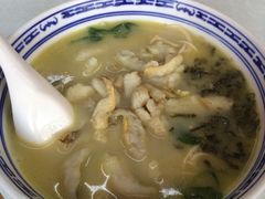 -明呈黄鱼面馆(斜土路店)