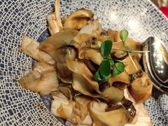 -海派悦庭·海胆烧麦·新融合菜(凯德广场店)