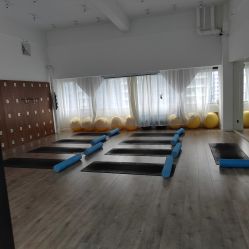 -无界瑜伽普拉提