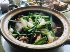 粉肠排骨煲-正宗鸡饭粤香酒家(朱村店)