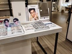 -瑞司视光眼镜·蔡司战略合作眼镜店(新街口店)
