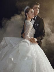 点击看大图 -至臻微拉婚纱摄影
