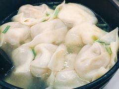 三鲜大馄饨-万寿斋(山阴路店)