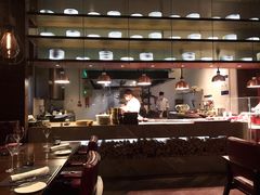 -恰餐厅及酒吧 CHAR Bar & Grill (北京丽都皇冠假日店)