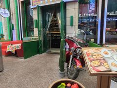 -Famous肥猫墨西哥音乐餐吧(五棵松华熙LIVE店)