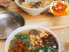 -文山荷鲜居(翠湖店)