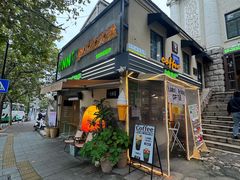 -JINNS锦时 steak&pizza(浸信会礼拜堂旧址店)