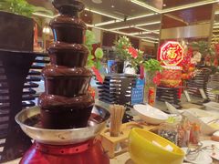 -大中华希尔顿酒店-念自助餐·嗨啤·小龙虾
