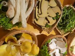 -民食香·腊排骨野生菌美食(木府店)