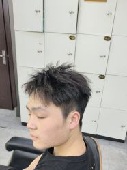 -藤野造型烫发染发