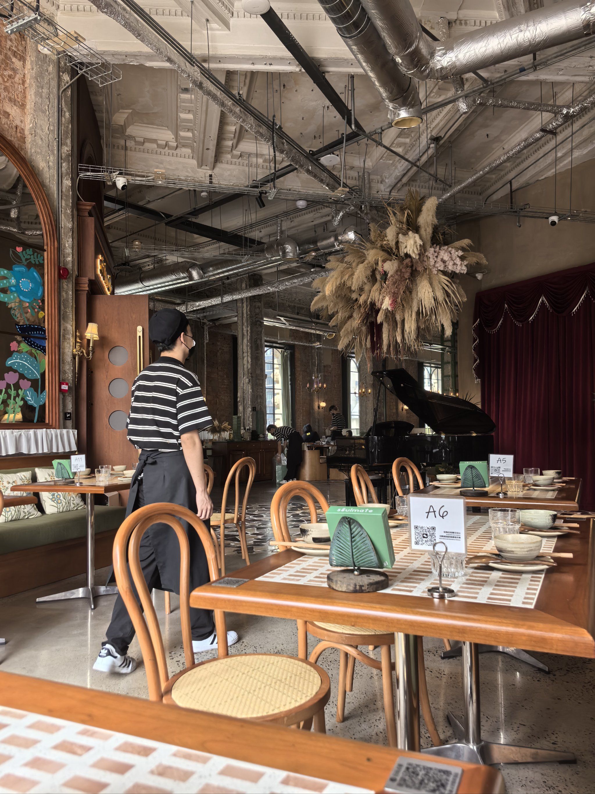 一家超级文艺小资的百年饭店,环境优雅服务周到