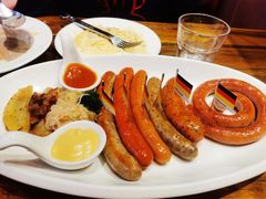 -1886德国汽车餐厅(外滩十六铺码头店)